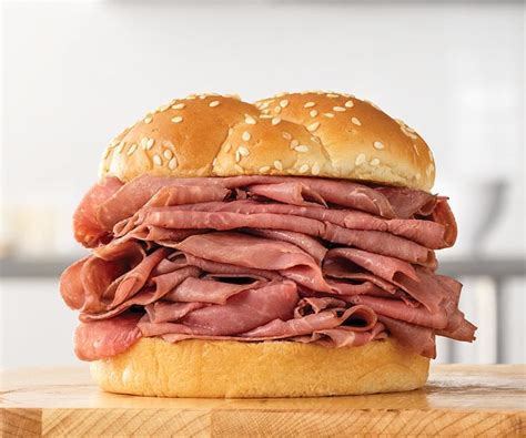 How Much Protein in a Roast Beef Sandwich: A Culinary Exploration of Meat, Bread, and the Mysteries of Nutrition